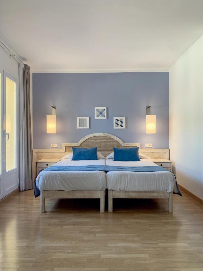 Hostal Hpc Porto Colom Eksteriør bilde